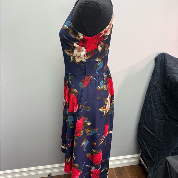 Suzy Shier Floral Sleeveless Dress - Navy and Red Size Small - Picture 3 of 7